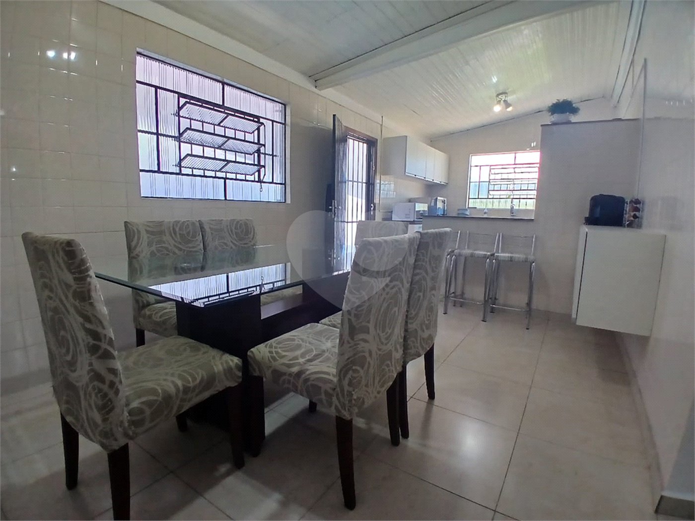 Casa à venda com 3 quartos, sendo 1 suíte,  em Recreio Maristela, Atibaia, SP