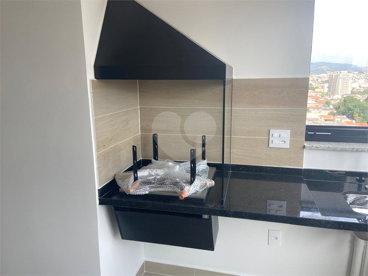 Apartamento à venda com 2 suítes em Alvinópolis, Atibaia, SP