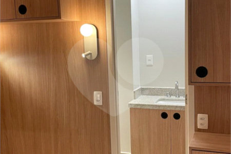 Apartamento à venda ou para alugar com 2 suítes em Pinheiros, São Paulo, SP