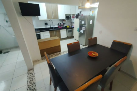 Casa à venda com 2 quartos, sendo 1 suíte,  no condomínio Residencial Viva Vida, Cotia - SP