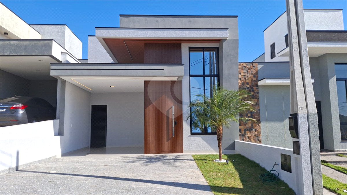 Casa à venda com 3 quartos, sendo 1 suíte, no condomínio Jardim Residencial Villagio Ipanema I, Sorocaba - SP