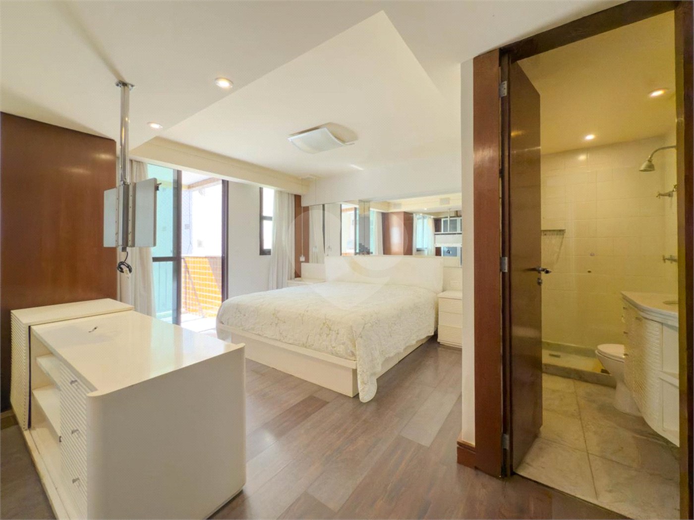 Apartamento à venda com 3 quartos, sendo 2 suítes, em Leblon, Rio de Janeiro, RJ