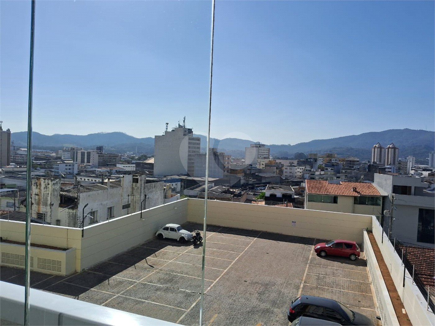 Apartamento à venda com 2 quartos, sendo 1 suíte,  no Centro, Mogi das Cruzes, SP