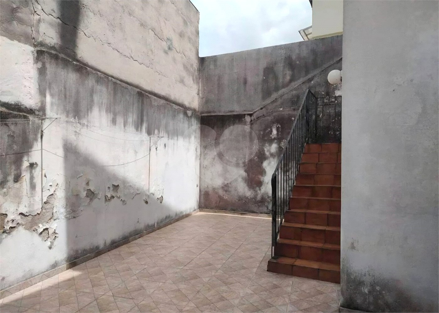 Sobrado à venda com 3 quartos, sendo 1 suíte,  em Jardim Ester, São Paulo, SP