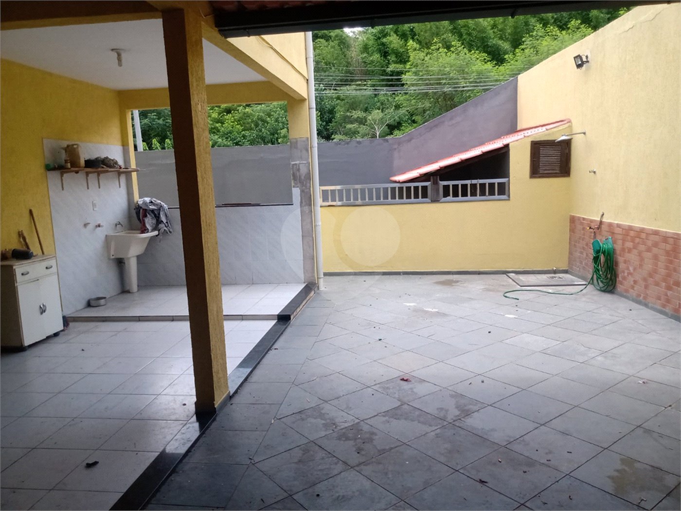 Casa à venda com 5 quartos, sendo 1 suíte, em Campo Grande, Rio de Janeiro, RJ