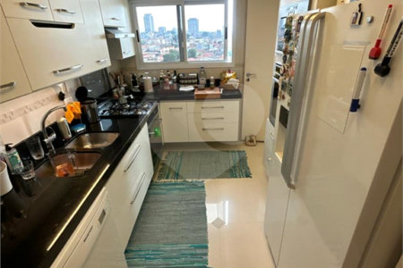 Apartamento à venda com 3 suítes em Santa Teresinha, São Paulo, SP