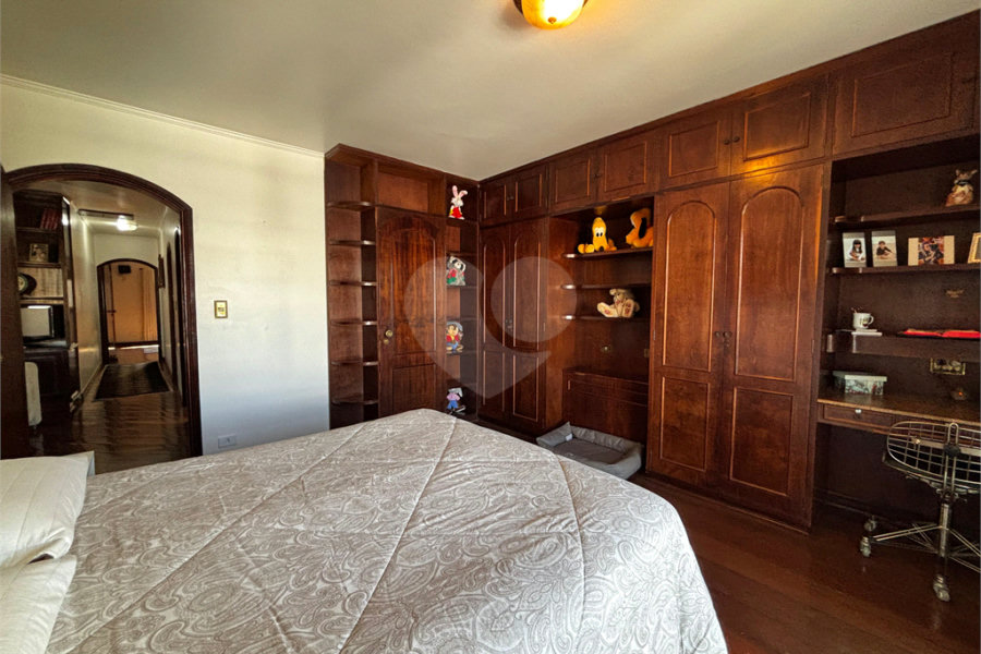 Sobrado à venda com 4 quartos, sendo 2 suítes, em Jardim Franca, São Paulo, SP