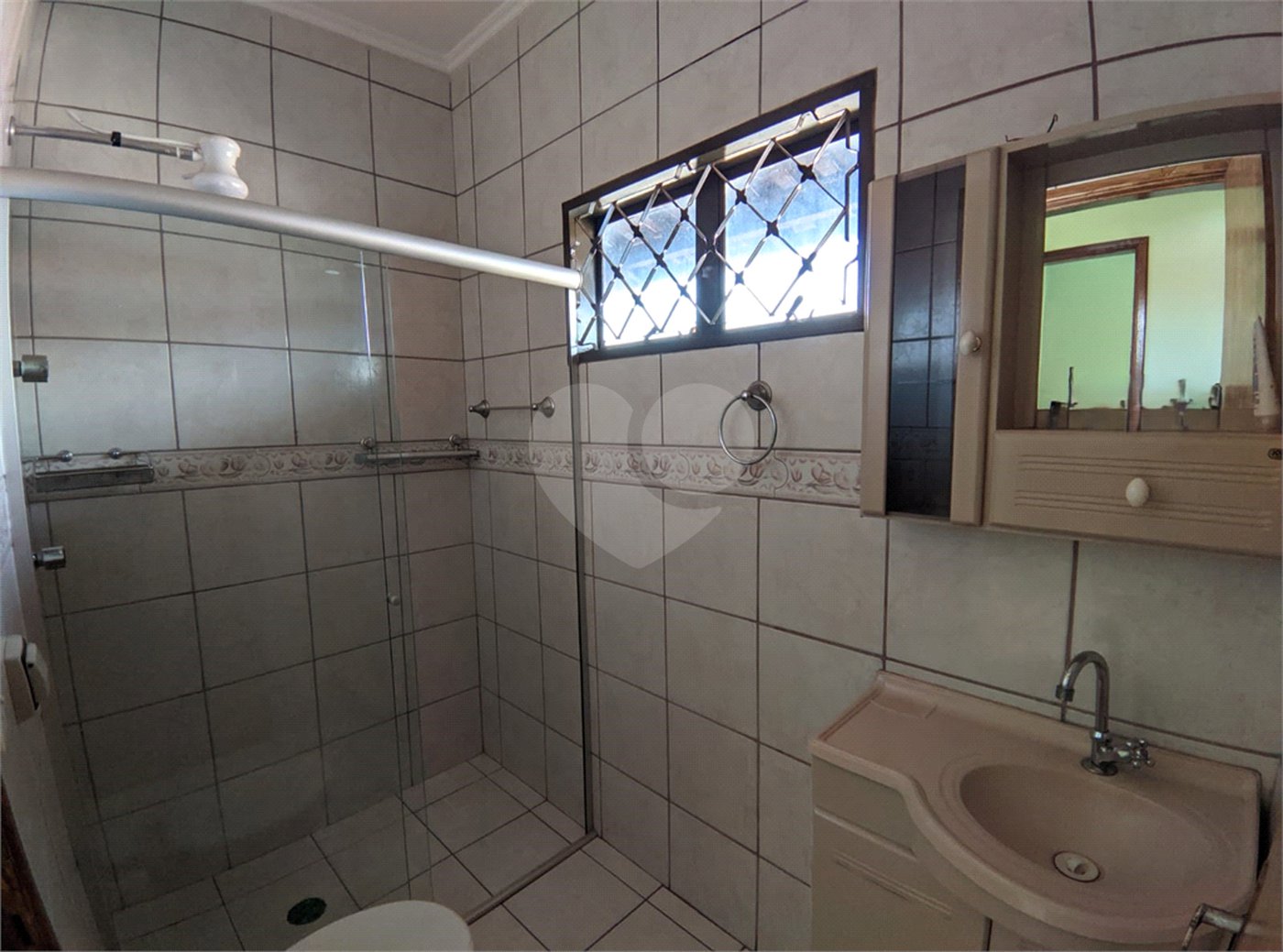 Casa à venda com 4 quartos, sendo 1 suíte, em Valentina Figueiredo, Ribeirão Preto, SP