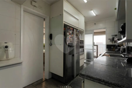 Apartamento à venda com 4 quartos, sendo 2 suítes, em Vila Augusta, Guarulhos, SP