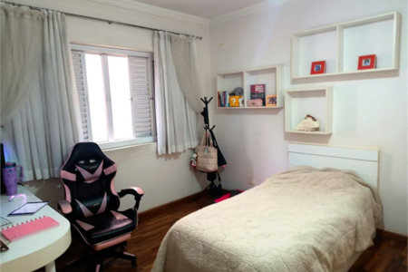 Casa Térrea à venda com 4 quartos, sendo 3 suítes, em Jardim Morumbi, São Paulo, SP