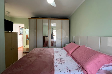Casa à venda com 4 quartos, sendo 1 suíte, em Vila Maria Alta, São Paulo, SP