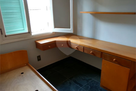Casa à venda com 3 quartos, sendo 1 suíte, no condomínio Villaggio Dei Fiori, Louveira - SP