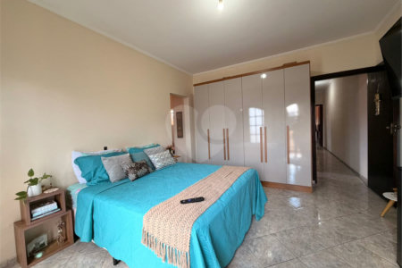Sobrado à venda com 3 quartos, sendo 1 suíte, em Jardim Califórnia, Sorocaba, SP
