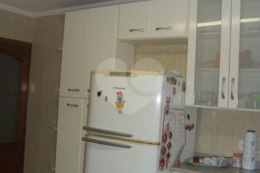 Sobrado à venda com 3 quartos, sendo 1 suíte, em Tremembé, São Paulo, SP
