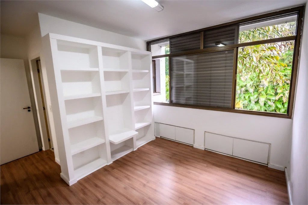 Apartamento à venda com 3 suítes em Paineiras do Morumbi, São Paulo, SP