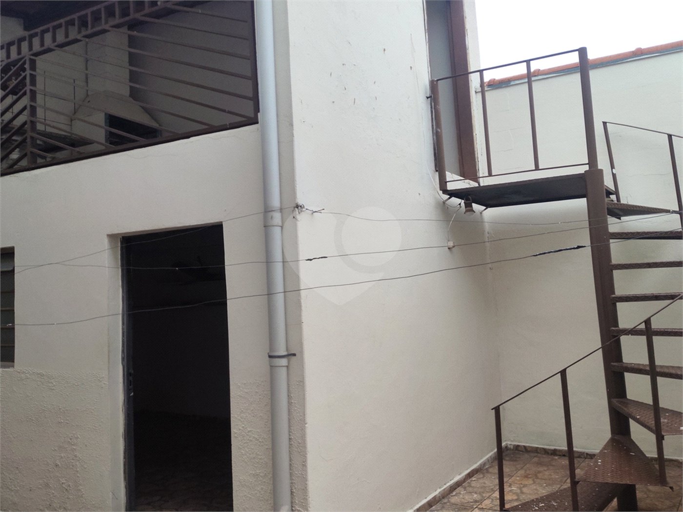 Sobrado para alugar com 3 quartos, sendo 1 suíte, em Jardim Valença, Indaiatuba, SP