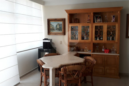 Apartamento à venda com 3 quartos, sendo 2 suítes, em Campo Belo, São Paulo, SP