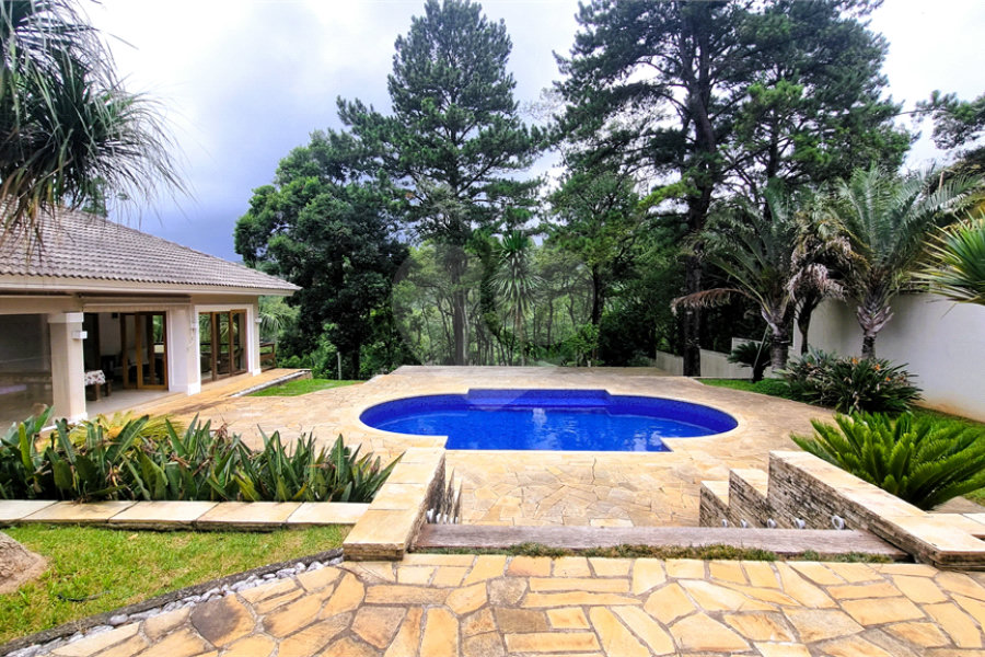Casa à venda ou para alugar com 5 suítes em Serra da Cantareira, Mairiporã, SP