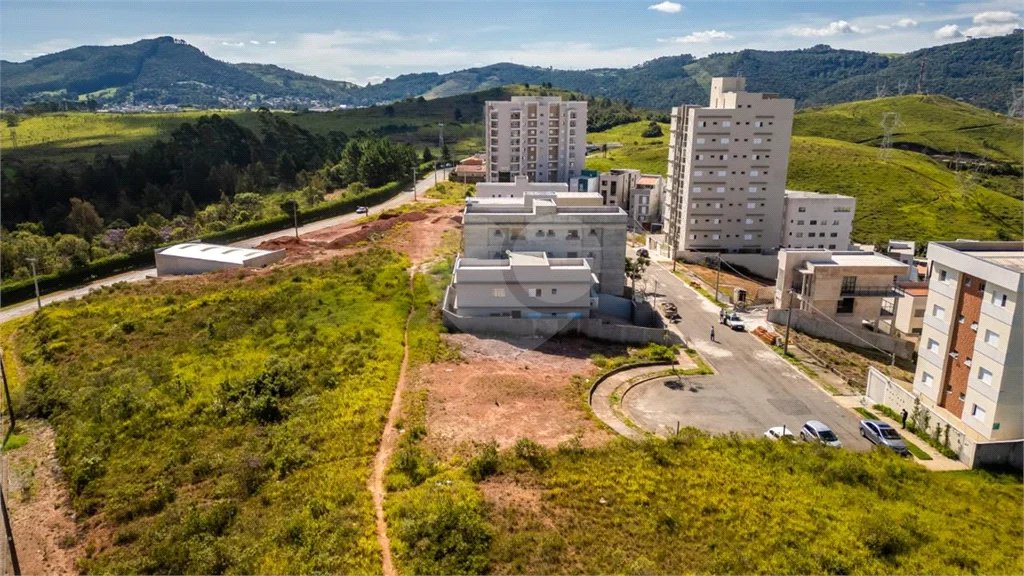 Lote de 570m² no residencial Veredas em Poços de Caldas