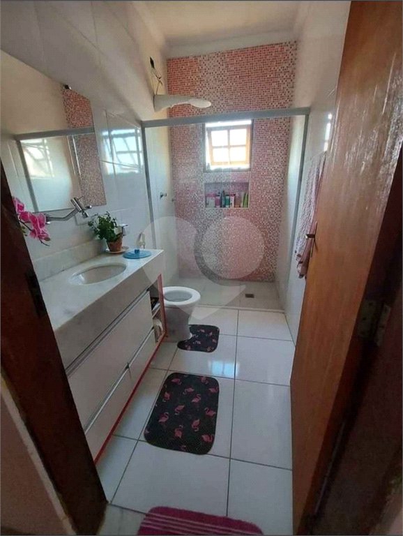 Casa à venda com 4 quartos, sendo 3 suítes,  no Centro, Bom Jesus dos Perdões, SP
