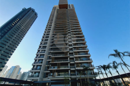 Apartamento à venda ou para alugar com 3 quartos, sendo 1 suíte, em Jardim das Acácias, São Paulo, SP
