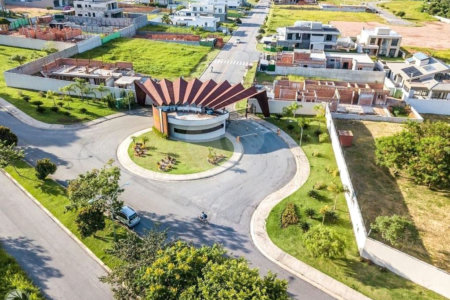 Casa à venda com 3 suítes no condomínio Residencial Granville, Atibaia - SP