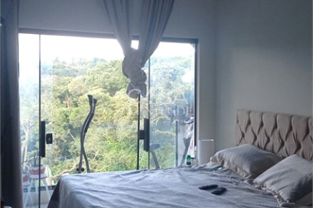 Chácara à venda com 5 quartos, sendo 1 suíte, em Olhos D´água, Mairinque, SP