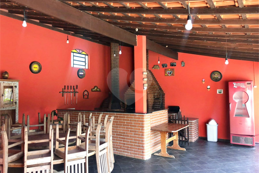 Sítio à venda com 6 quartos em Pavão (canguera), São Roque, SP