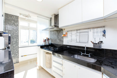 Apartamento à venda com 3 quartos, sendo 1 suíte,  em Brooklin Paulista, São Paulo, SP