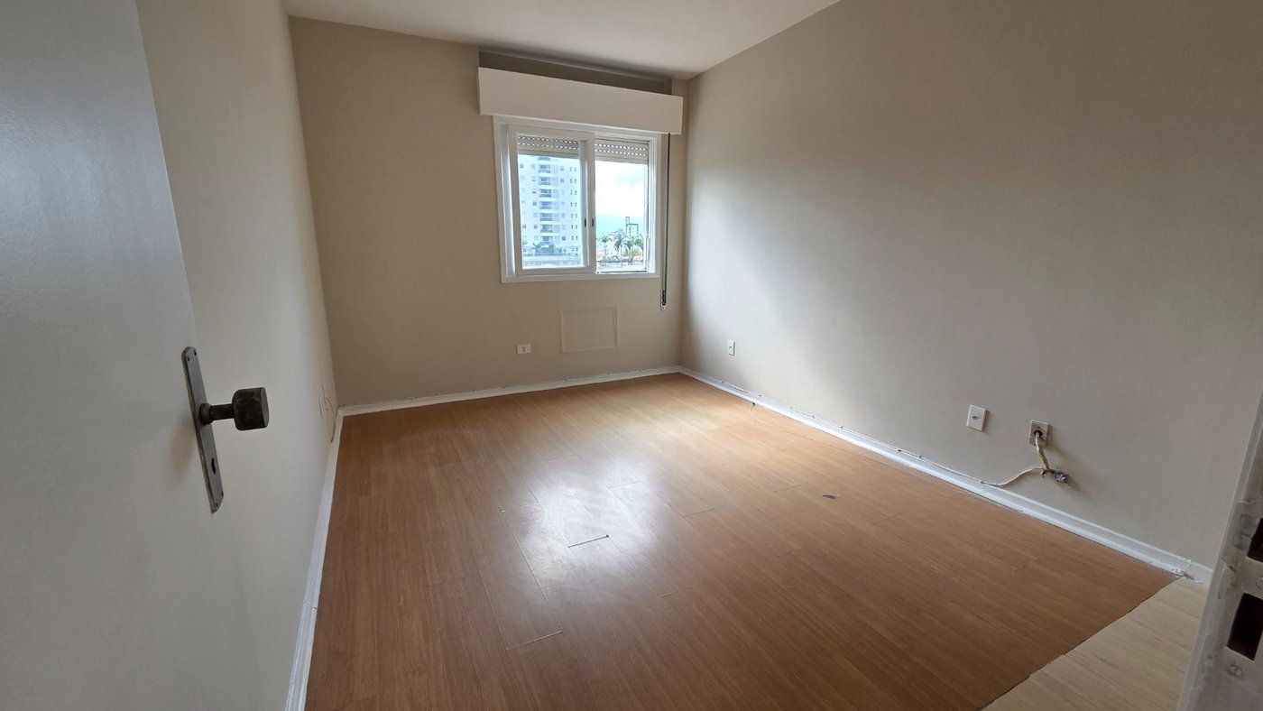 Apartamento com 3 dormitórios à venda, 105 m² por R$ 740.000,00 - Boqueirão - Santos/SP