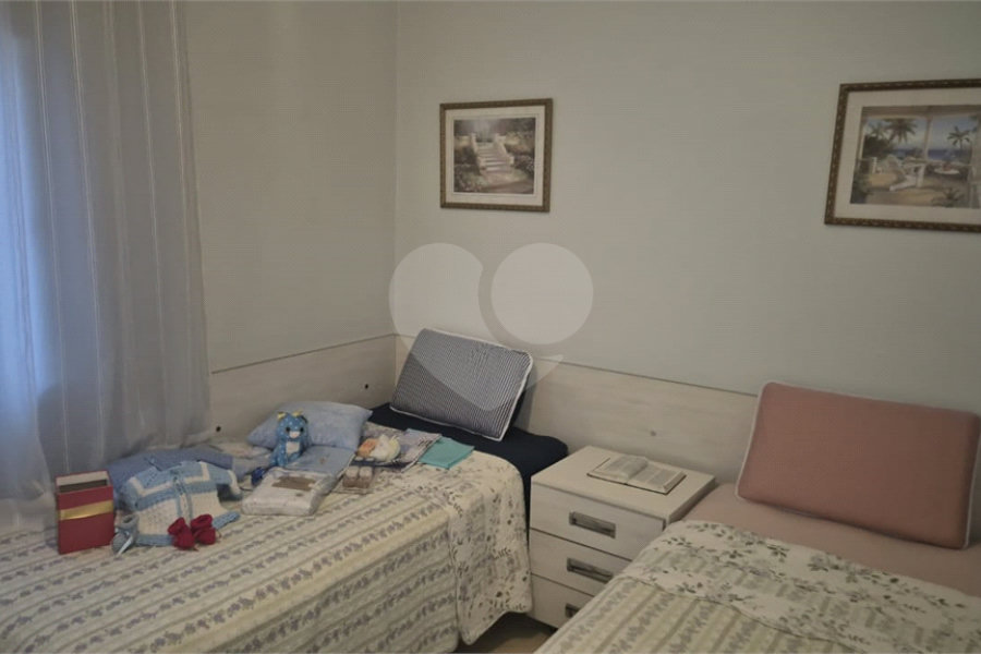 Sobrado à venda com 3 quartos, sendo 1 suíte, em Tremembé, São Paulo, SP