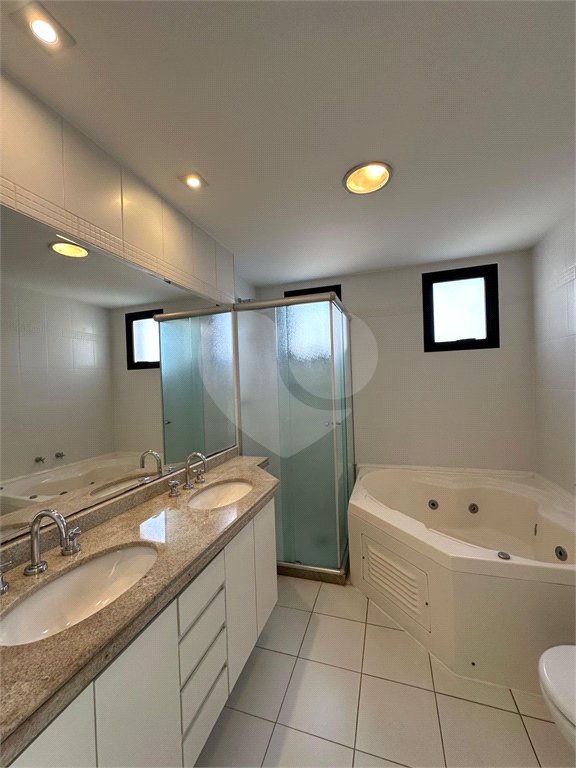 Apartamento à venda com 3 suítes em Vila Suzana, São Paulo, SP