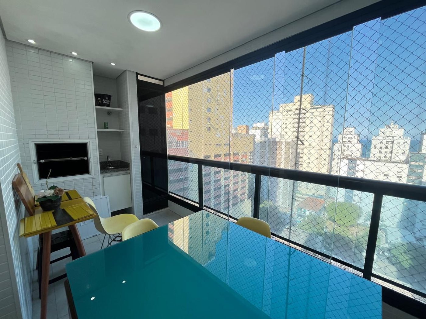 Oportunidade em Pitangueiras! Apartamento de 2 Dormitórios a Poucos Passos da Praia