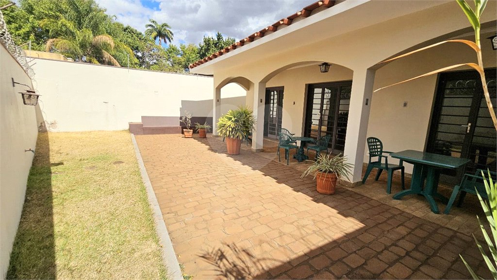 Sobrado à venda com 3 quartos, sendo 1 suíte, em Jardim Sumaré, Ribeirão Preto, SP