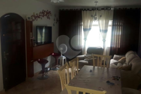Casa à venda com 2 quartos, sendo 1 suíte, no condomínio Travessa Carmem Lúcia Carneiro,88, São Paulo - SP