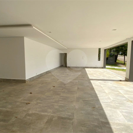Casa à venda com 4 suítes no condomínio Portal Horizonte, Bragança Paulista - SP