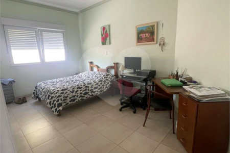 Casa à venda com 5 quartos, sendo 4 suítes,  em Vila Oliveira, Mogi das Cruzes, SP
