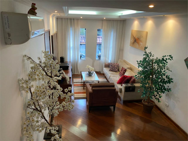 Sobrado à venda com 3 quartos, sendo 1 suíte, em Vila Nova Mazzei, São Paulo, SP