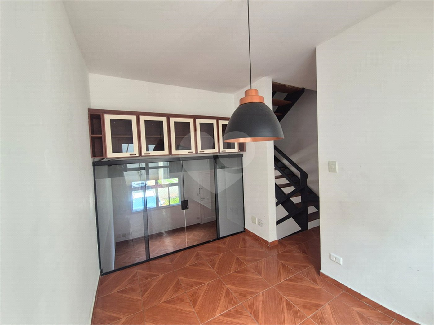 Casa à venda com 3 quartos, sendo 2 suítes, no condomínio Quintas Marajoara, São Paulo - SP