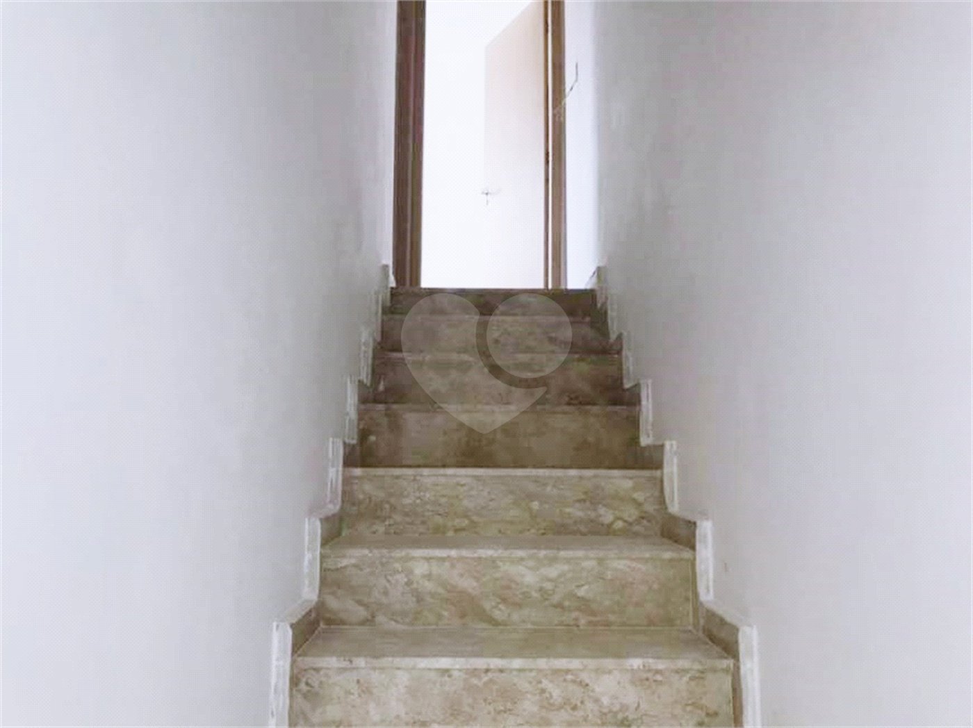 Casa à venda com 2 suítes no condomínio Residence Adelina, São Paulo - SP