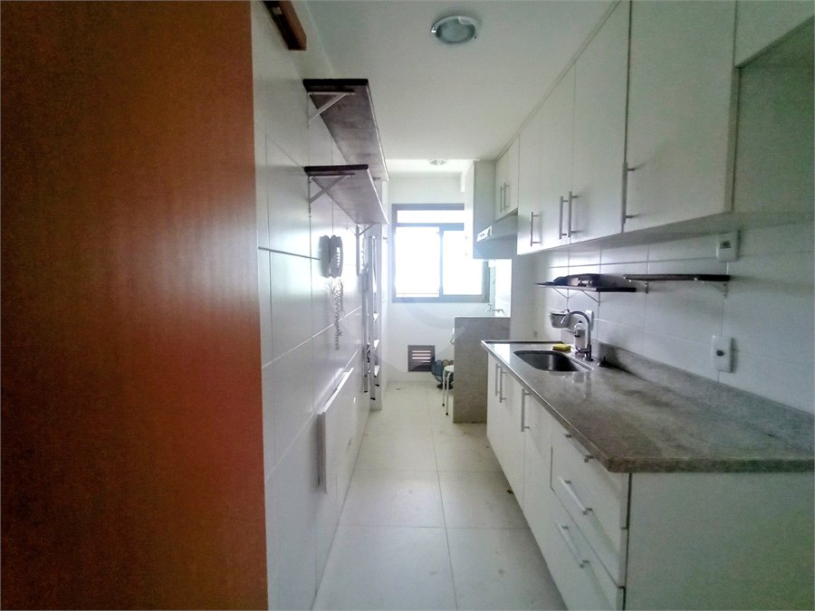 Apartamento para alugar com 3 quartos, sendo 1 suíte, em Rio Comprido, Rio de Janeiro, RJ