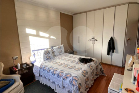 Sobrado à venda com 4 quartos, sendo 1 suíte, em Planalto Paulista, São Paulo, SP