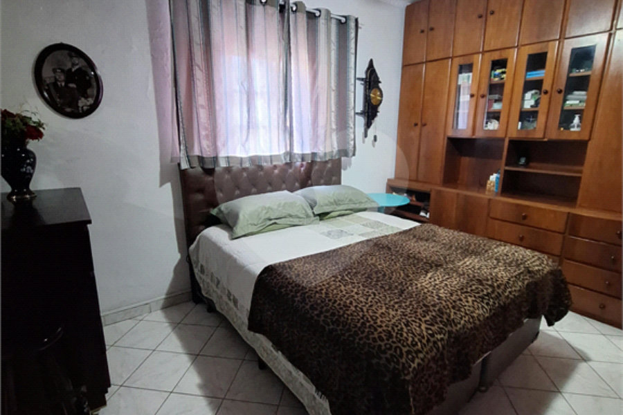 Sobrado à venda com 3 quartos em Tremembé, São Paulo, SP