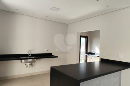 Casa à venda com 3 suítes no condomínio Recanto das Palmas, Vinhedo - SP