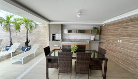 Casa à venda com 3 quartos, sendo 1 suíte, no condomínio Golden Village, Rio de Janeiro - RJ