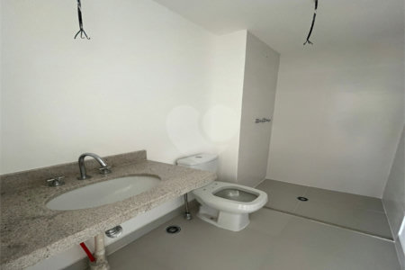 Apartamento à venda com 3 quartos, sendo 1 suíte, em Jardim Prudência, São Paulo, SP