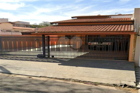 Sobrado à venda com 4 quartos, sendo 1 suíte, em Wanel Ville, Sorocaba, SP
