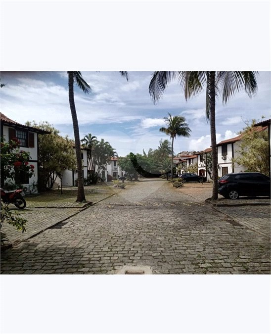 Casa em condomínio à venda com 2 quartos em Geribá, Armação dos Búzios, RJ