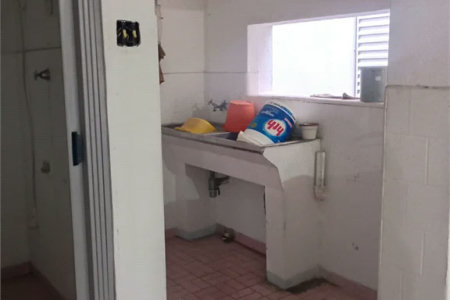 Casa à venda com 4 quartos, sendo 1 suíte, em Vila Cordeiro, São Paulo, SP