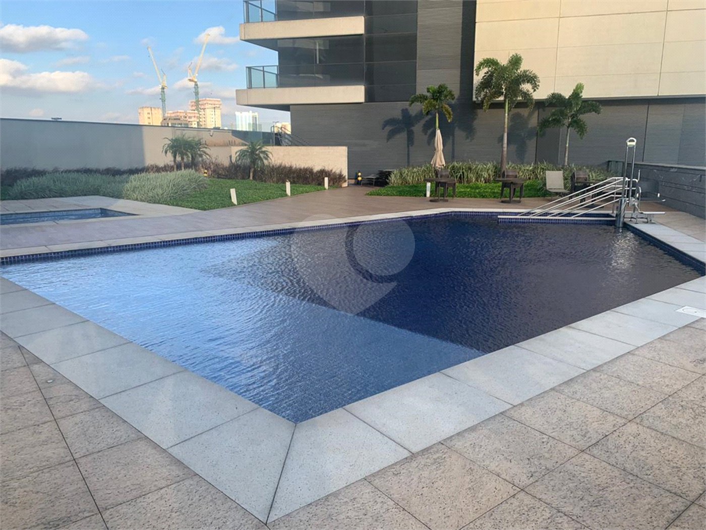 Apartamento à venda com 2 quartos, sendo 1 suíte, em Parque Industrial Tomas Edson, São Paulo, SP